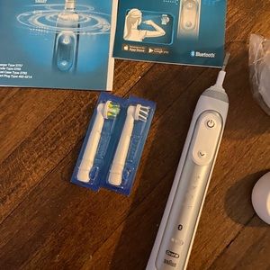 Oral b genius pro power brush